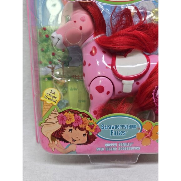 StrawberryShortcake Strawberryland Fillies Cherry Vanilla Island Accessories NEW - Picture 2 of 9